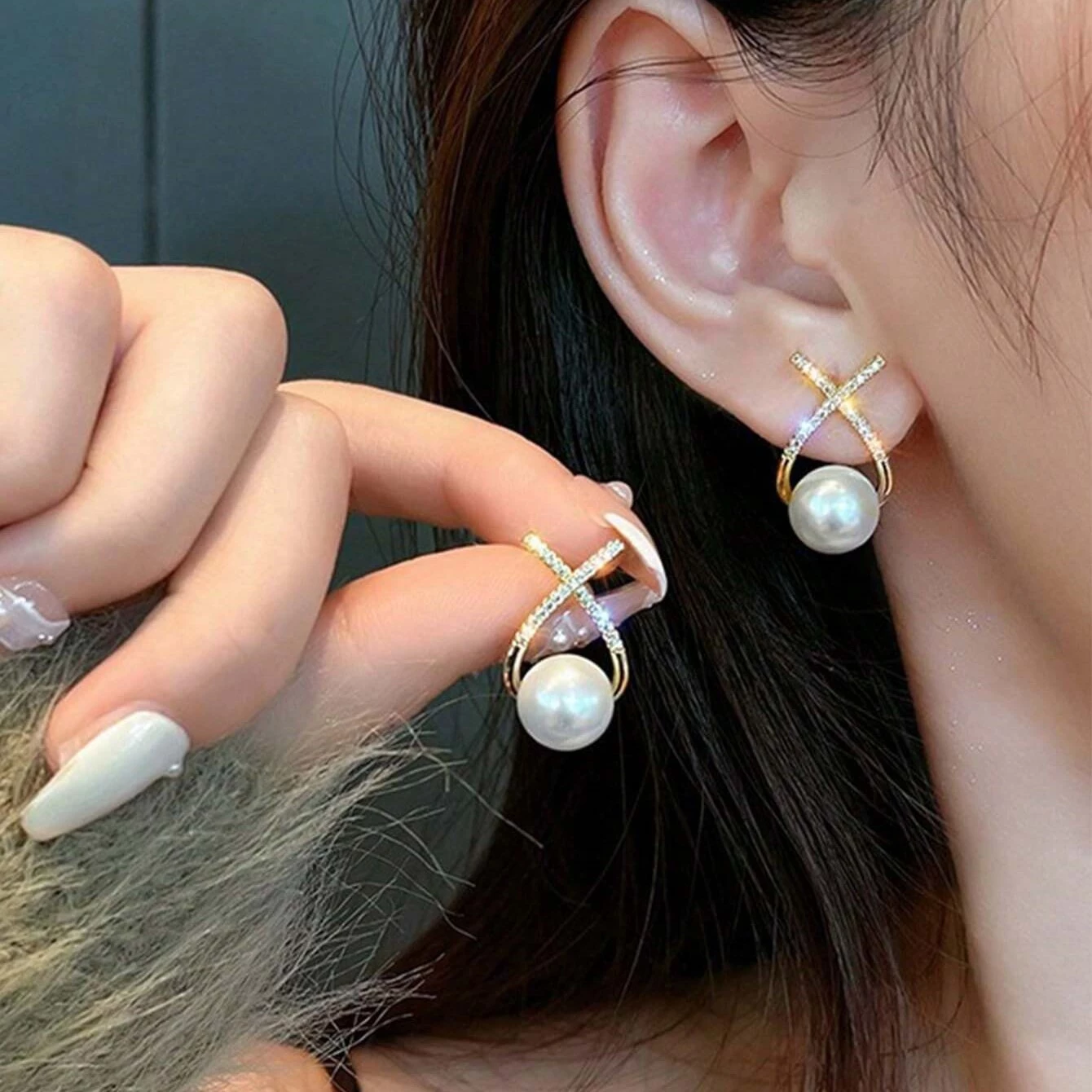 Boucles d'Oreilles Élégantes avec Perles et Strass